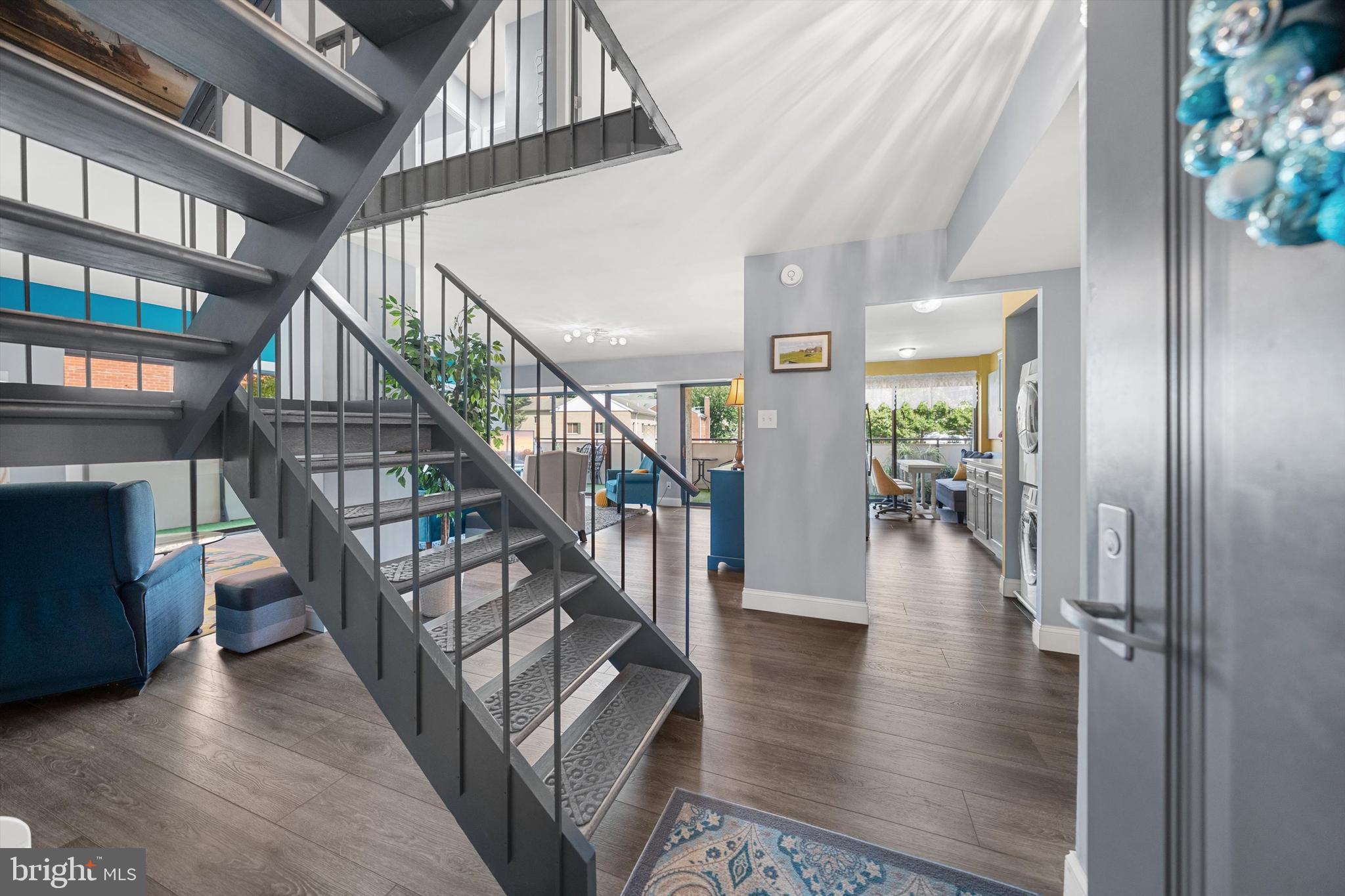 CARLYLE HOUSE - Residential Lease