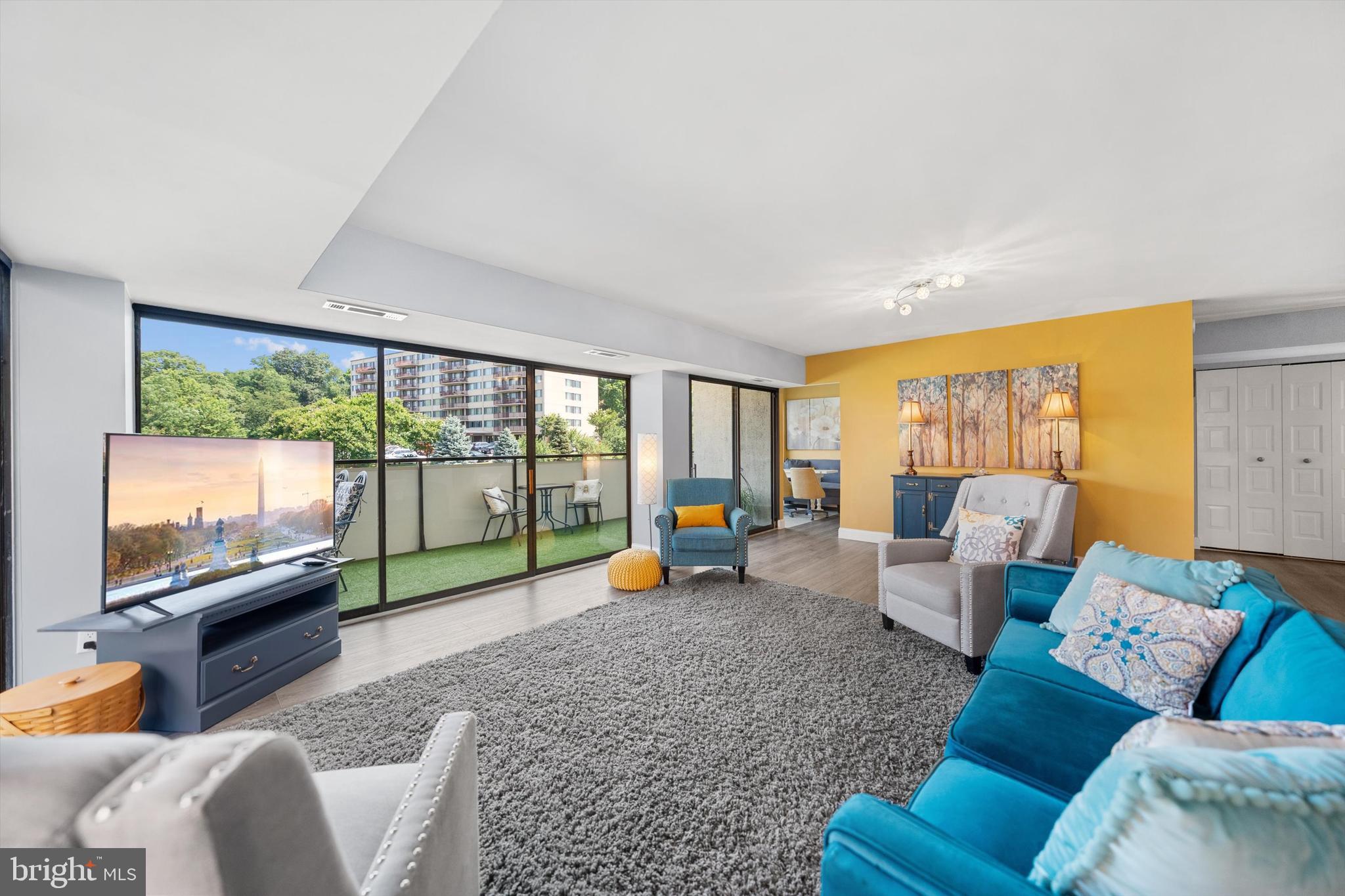 CARLYLE HOUSE - Residential Lease