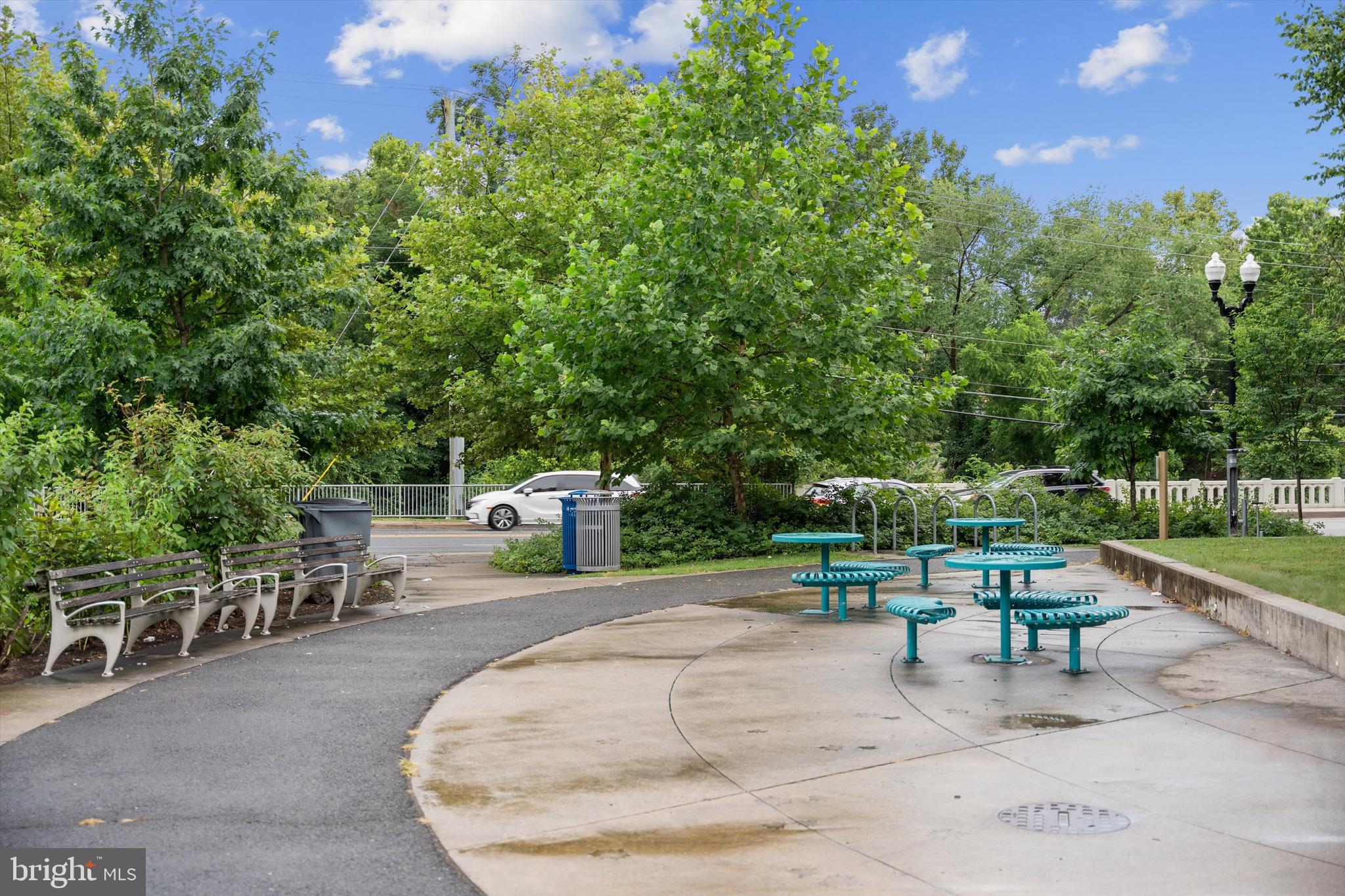 CARLYLE HOUSE - Residential Lease