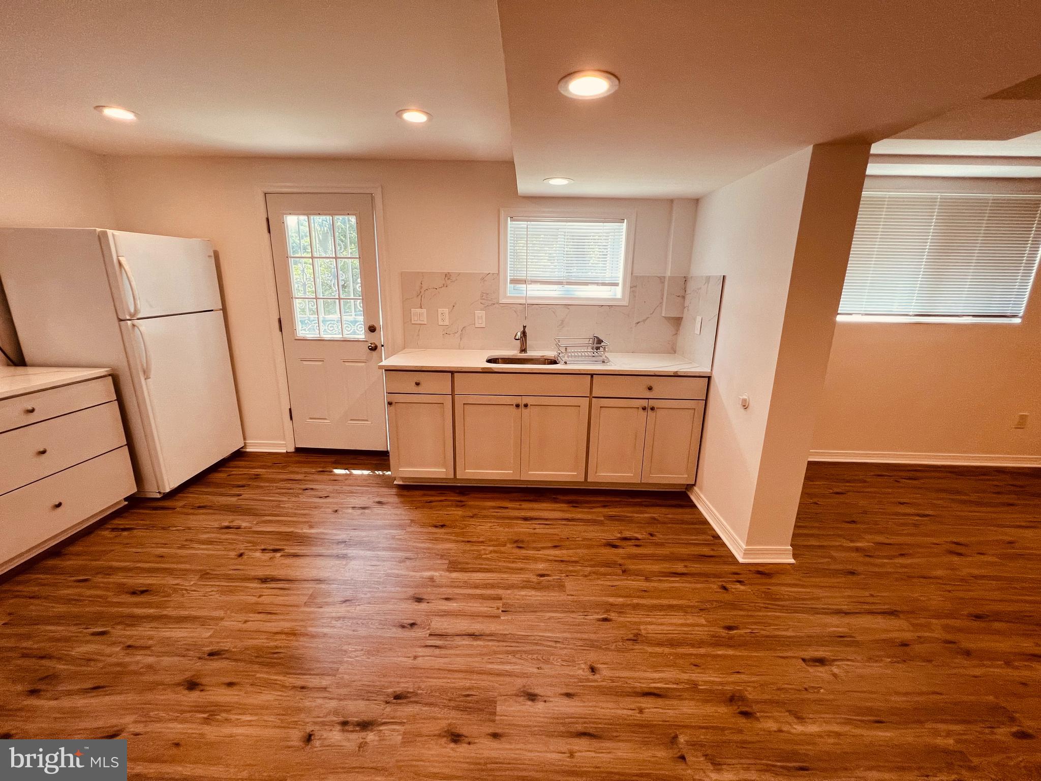 GARRETT FOREST - Residential Lease