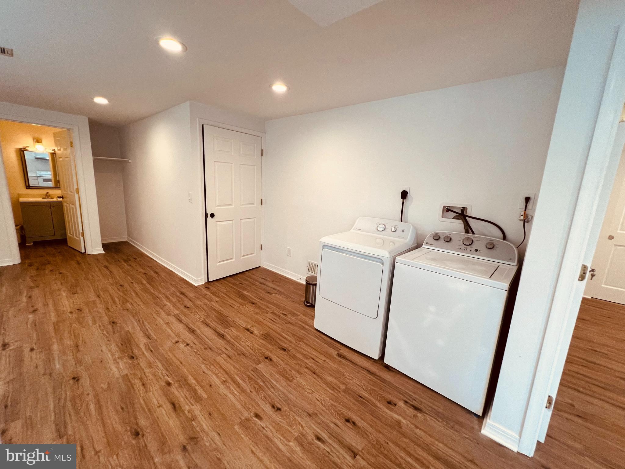 GARRETT FOREST - Residential Lease