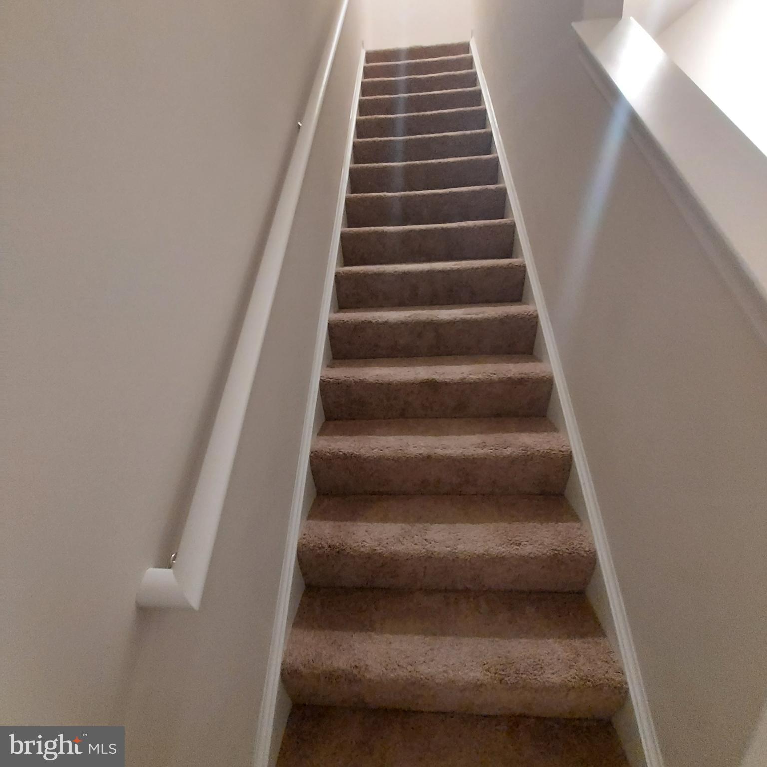 HOMEPLACE AT RIVERSIDE - Residential Lease