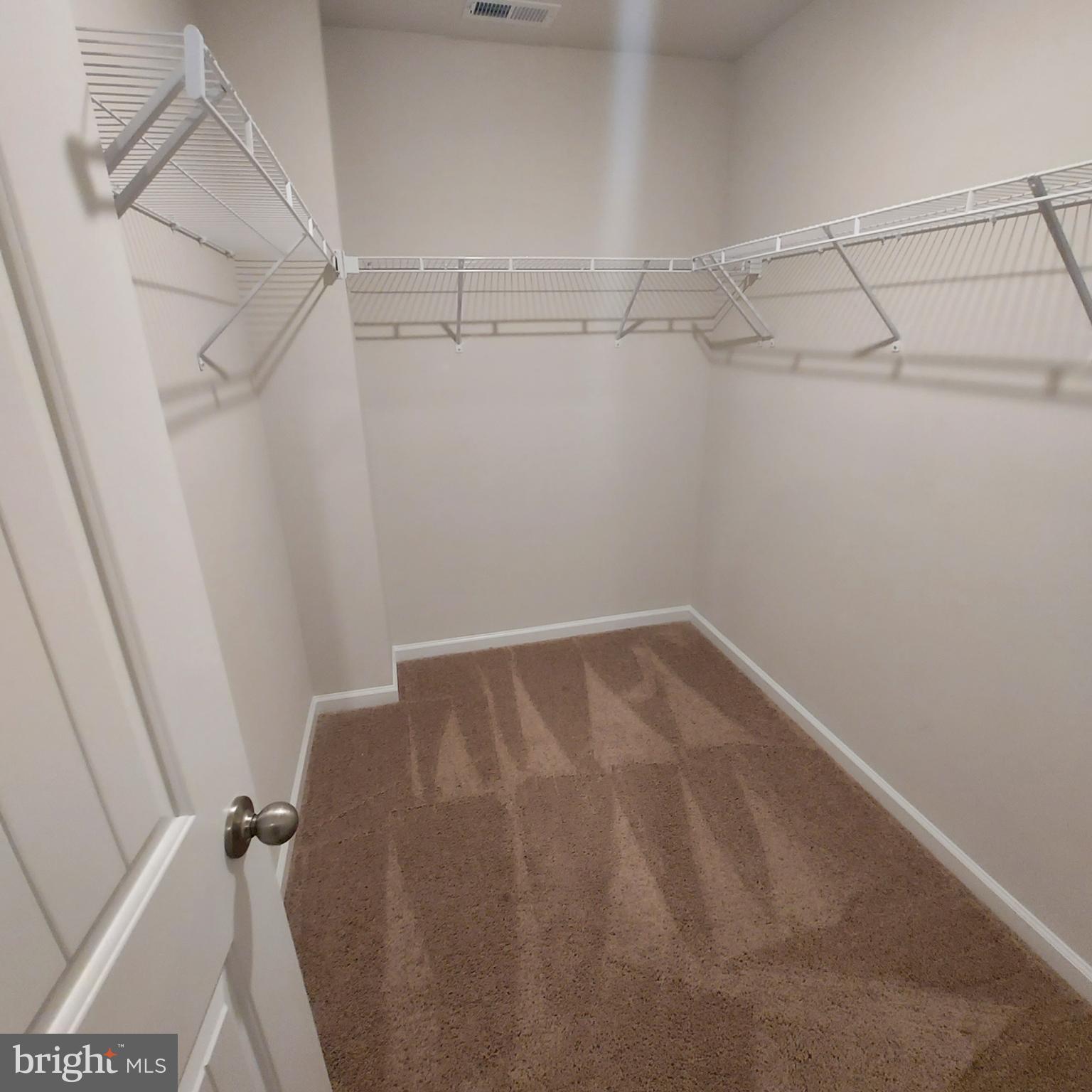 HOMEPLACE AT RIVERSIDE - Residential Lease