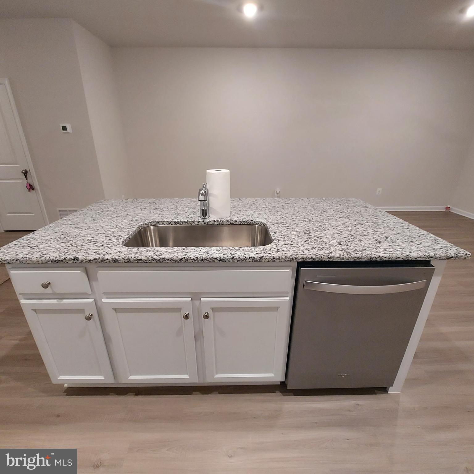 HOMEPLACE AT RIVERSIDE - Residential Lease