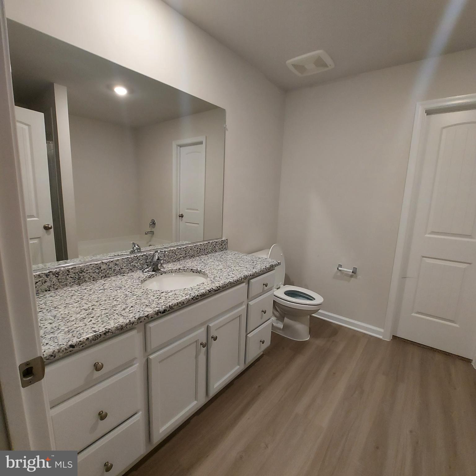 HOMEPLACE AT RIVERSIDE - Residential Lease