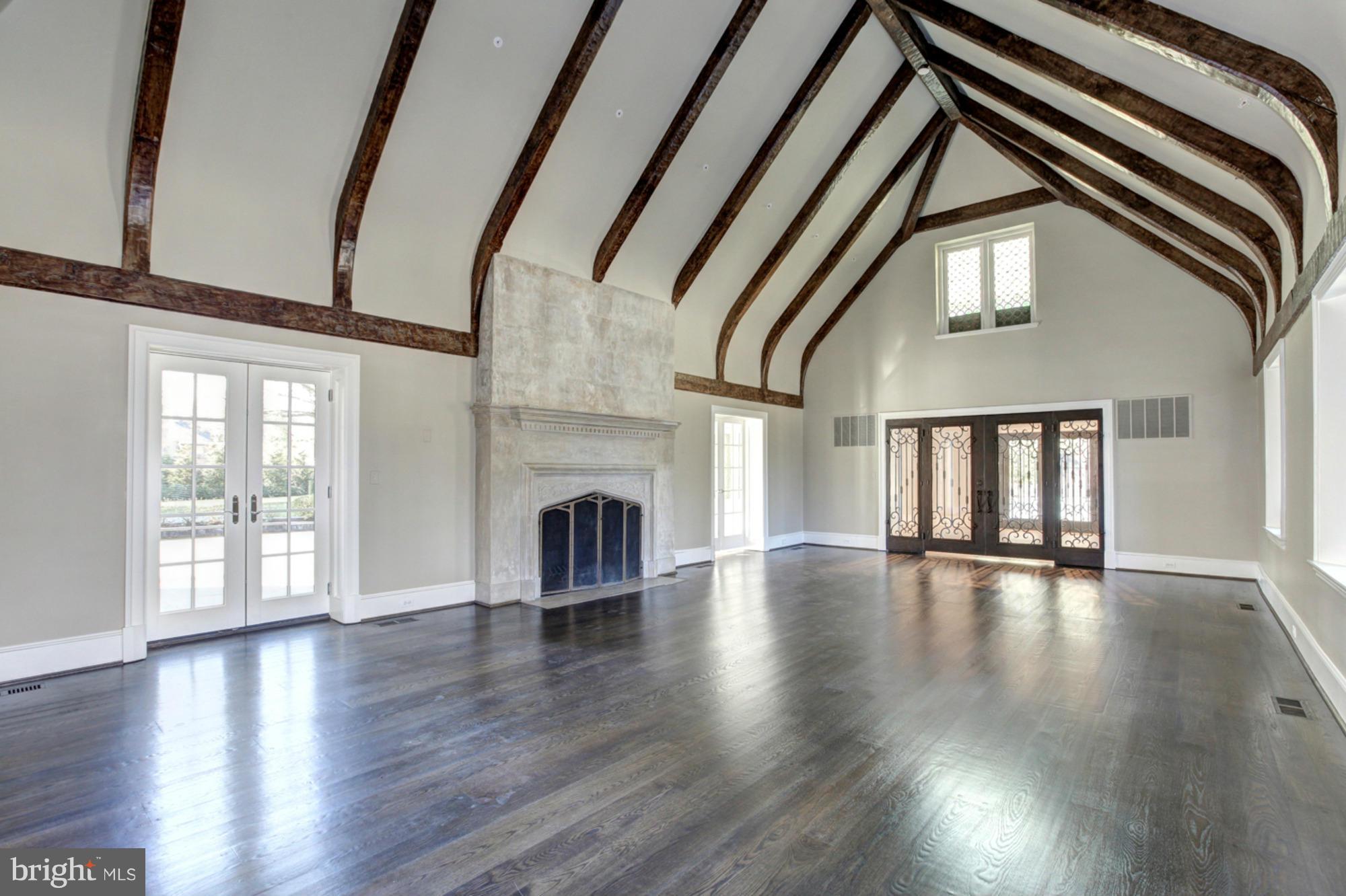 FOREST HILLS - Residential
