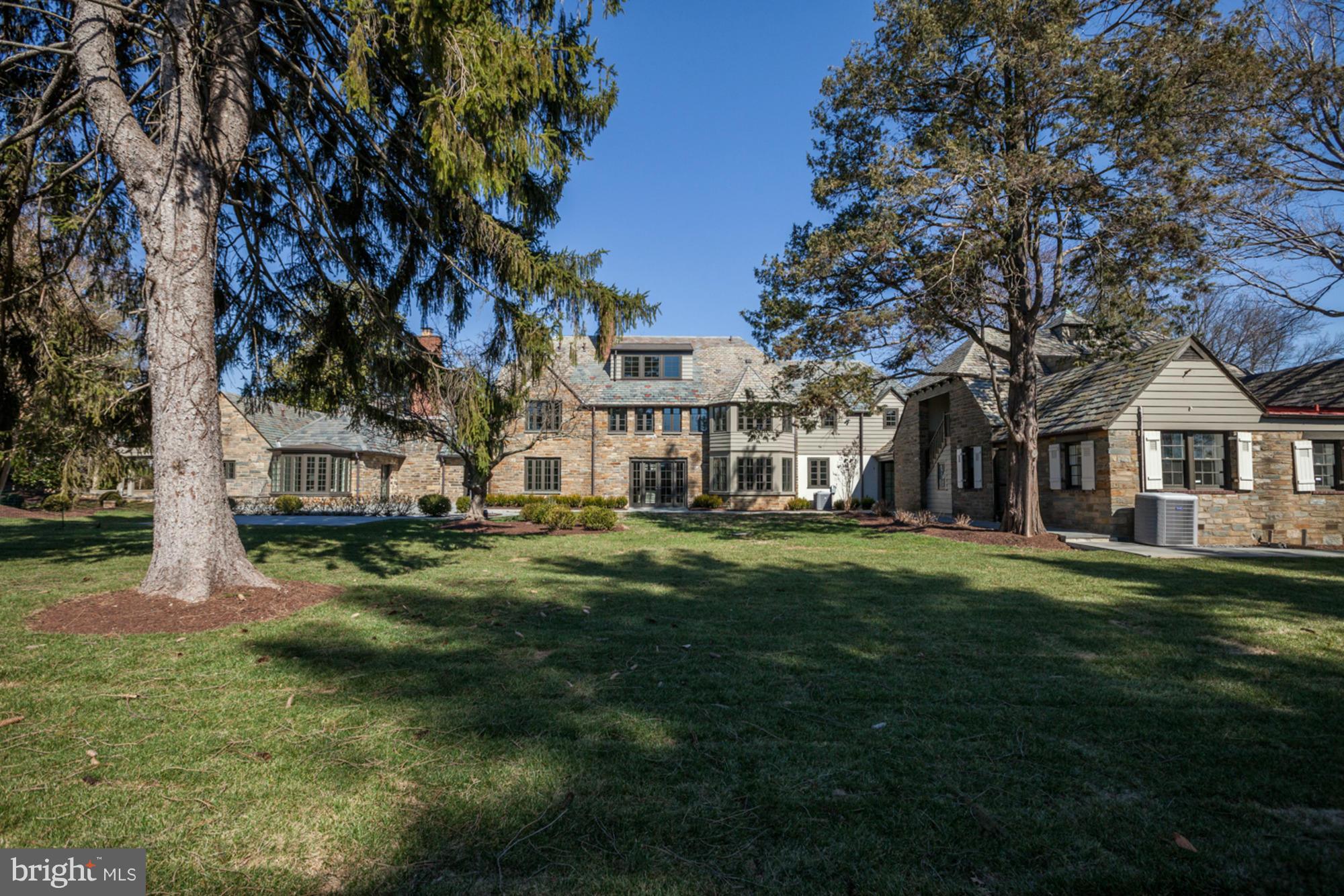 FOREST HILLS - Residential