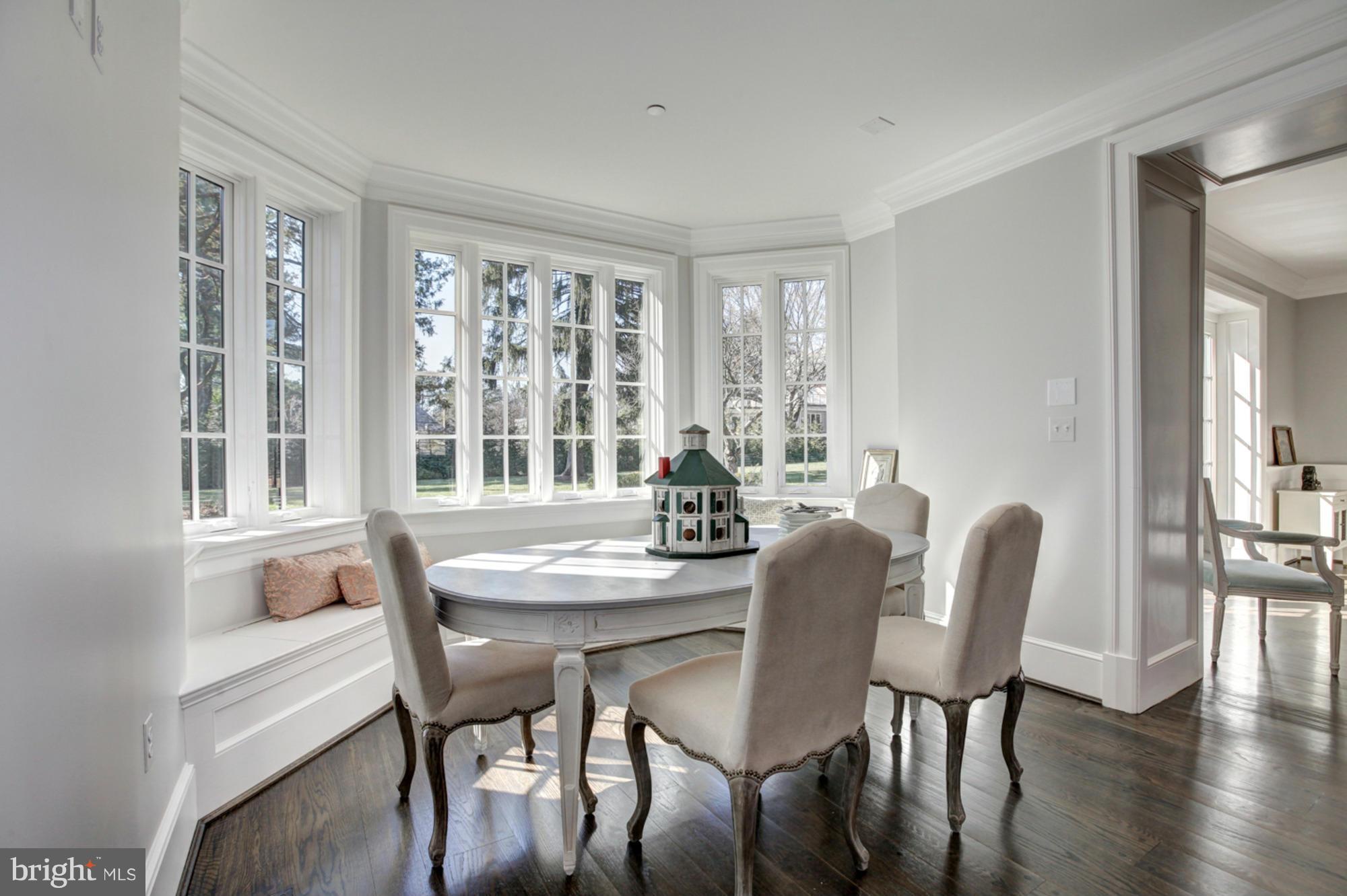 FOREST HILLS - Residential