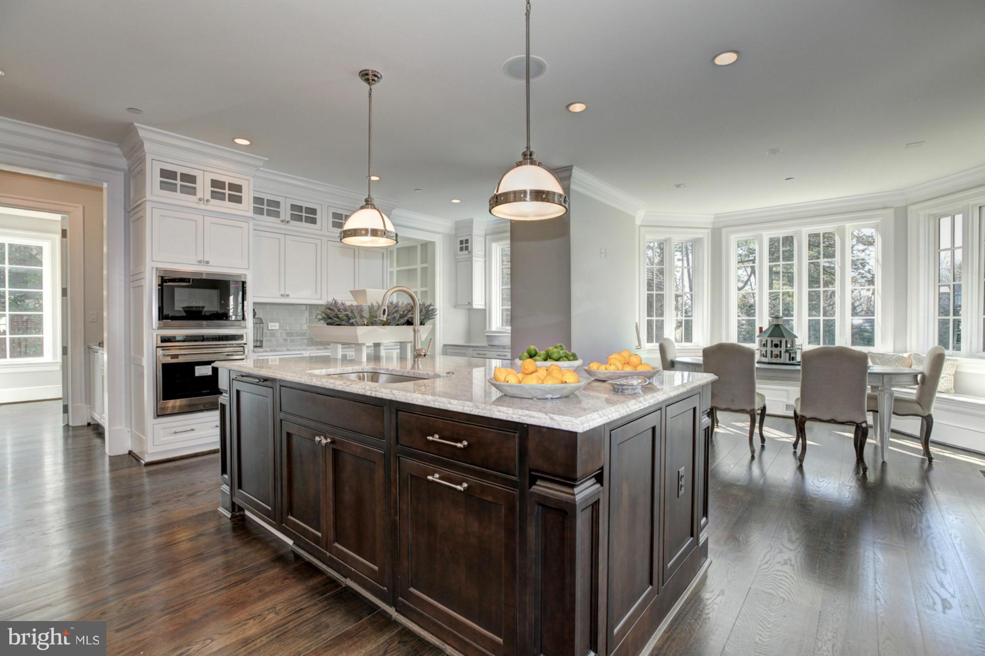 FOREST HILLS - Residential