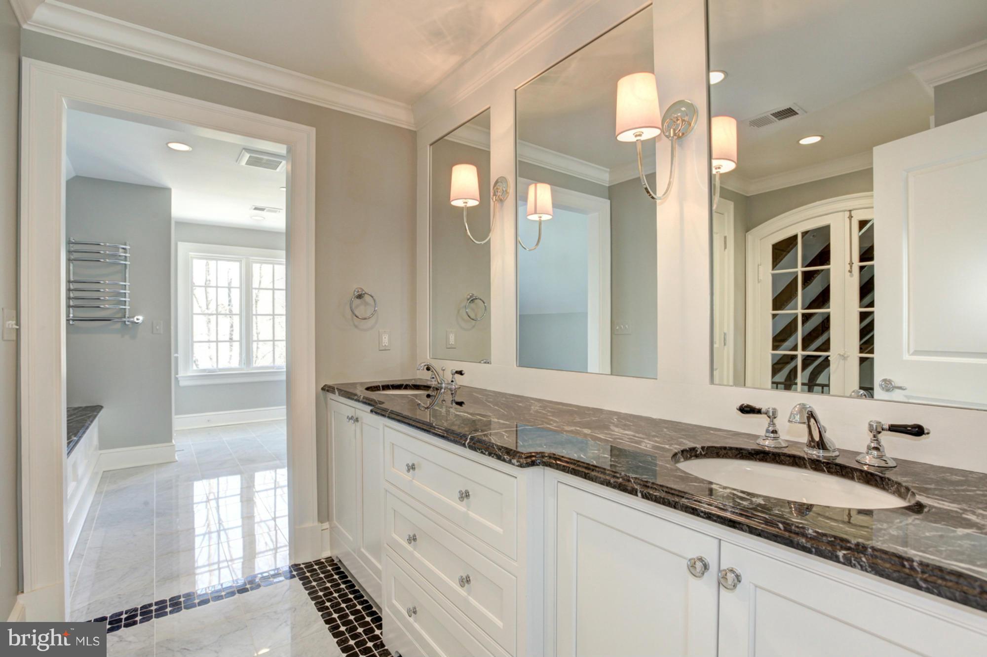 FOREST HILLS - Residential