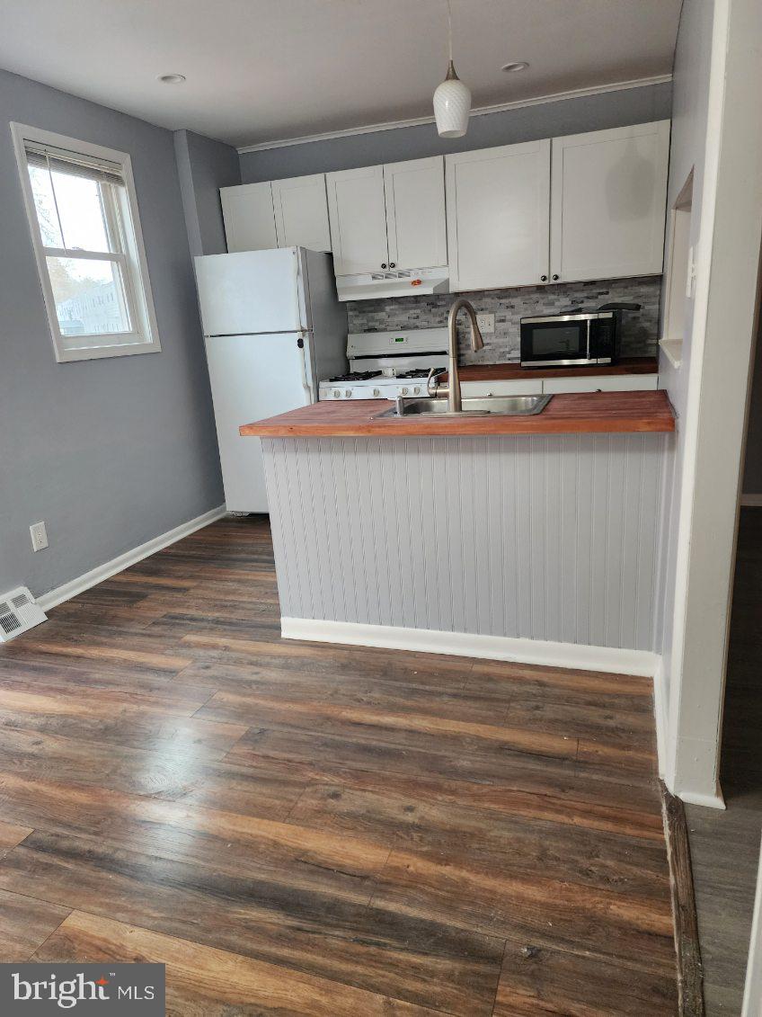 MORRELL PARK - Residential Lease