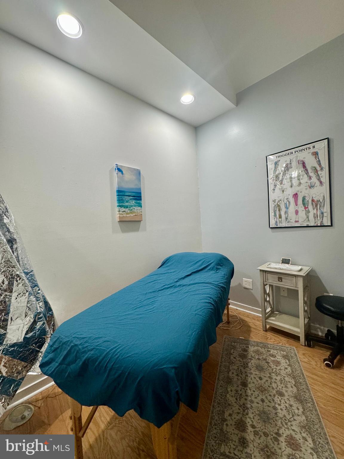 PACKER PARK - Commercial Lease