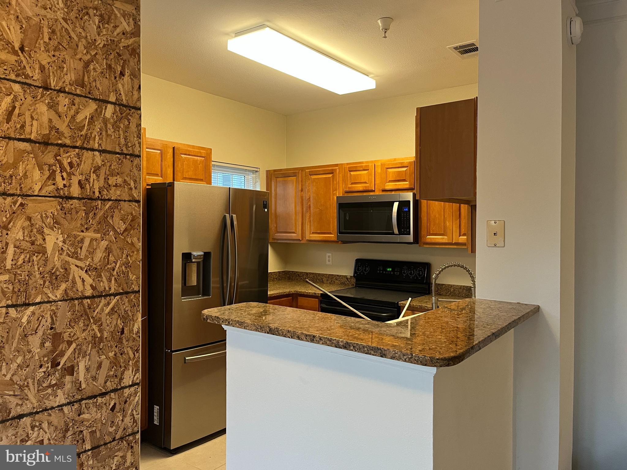 GATES OF MCLEAN - Residential Lease