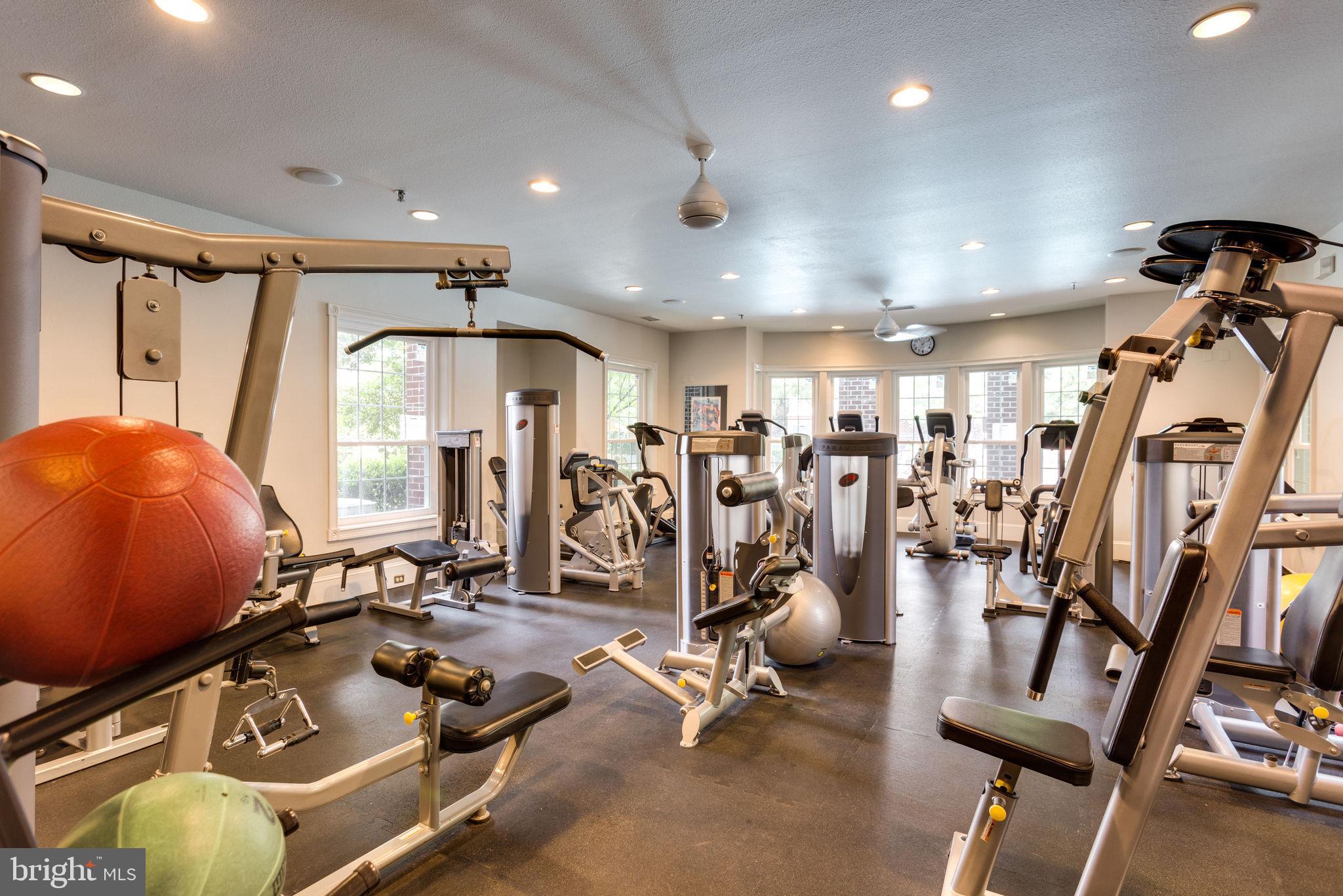 GATES OF MCLEAN - Residential Lease