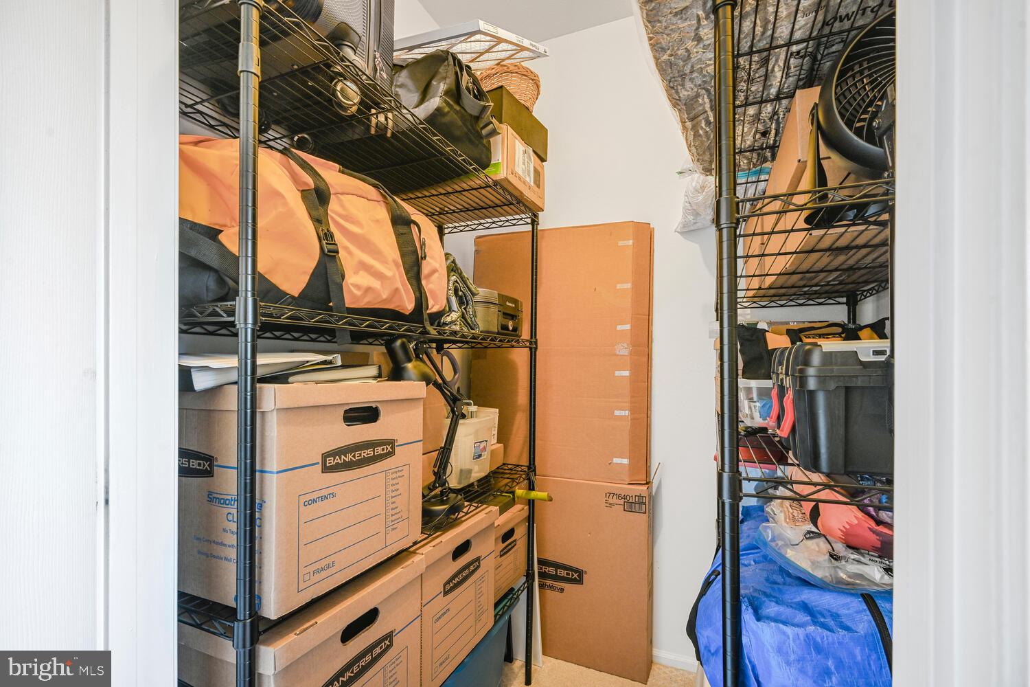 GATES OF MCLEAN - Residential Lease