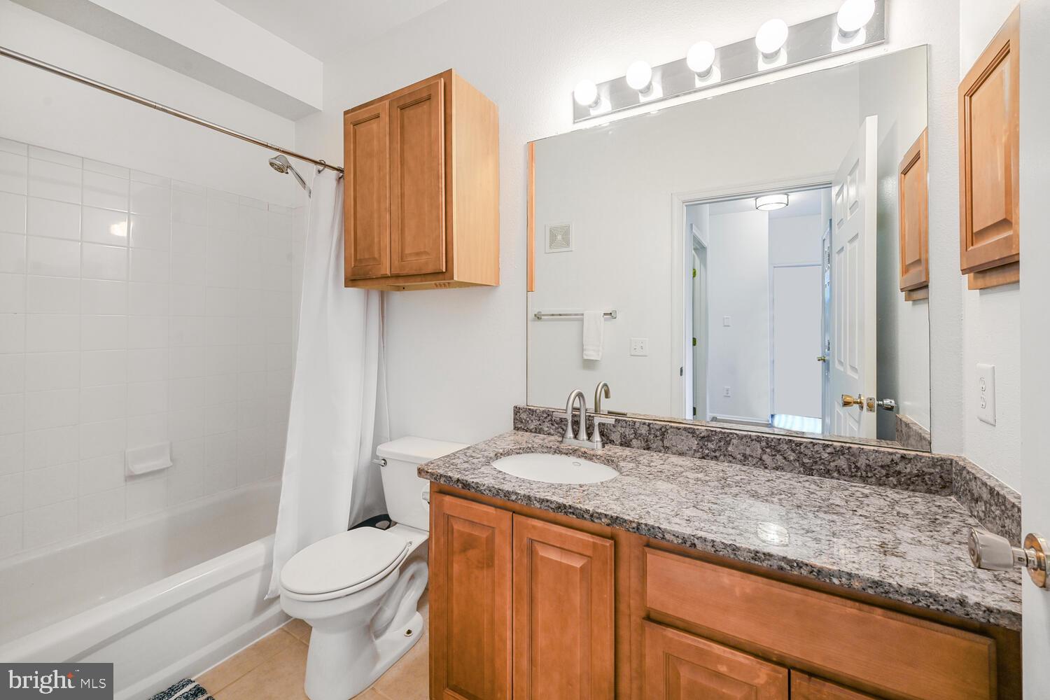 GATES OF MCLEAN - Residential Lease