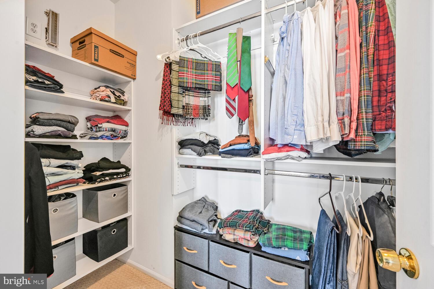 GATES OF MCLEAN - Residential Lease