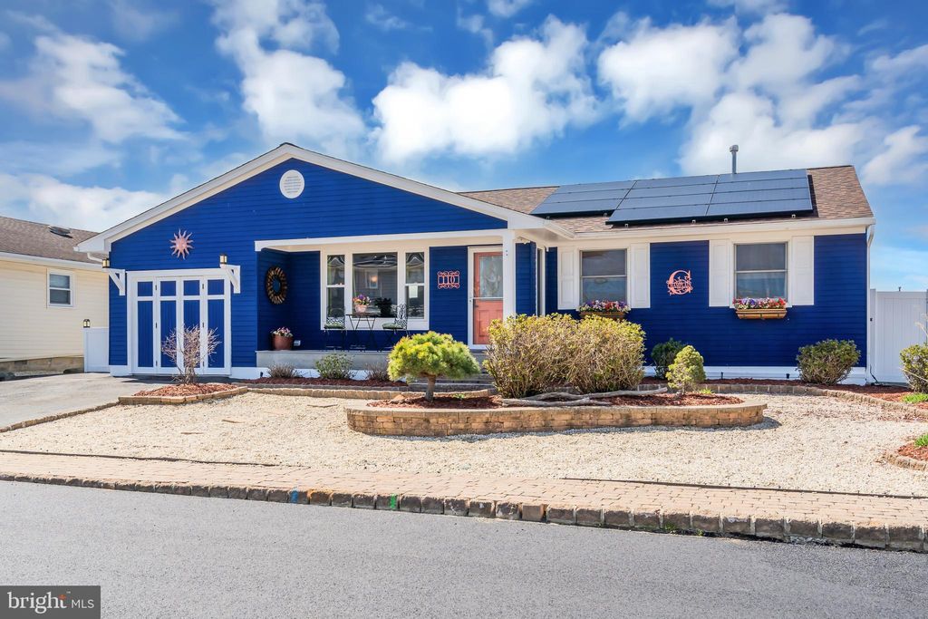 Photo of 110 E Shrewsbury Drive, LITTLE EGG HARBOR TWP, NJ 08087 (MLS # NJOC2041230)