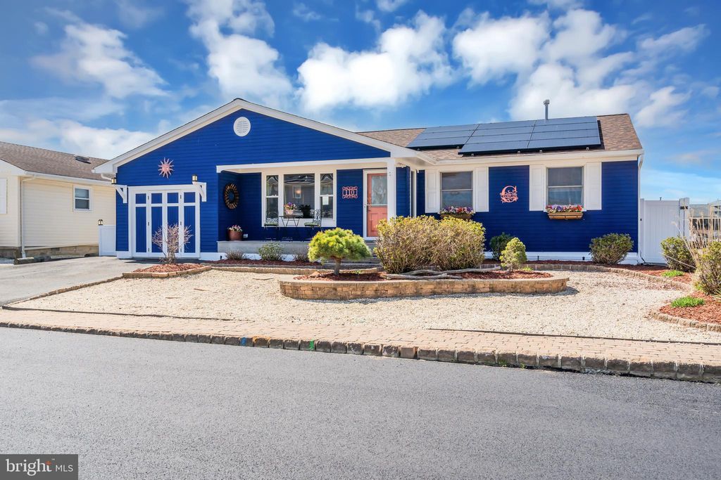 Photo of 110 E Shrewsbury Drive, LITTLE EGG HARBOR TWP, NJ 08087 (MLS # NJOC2041230)