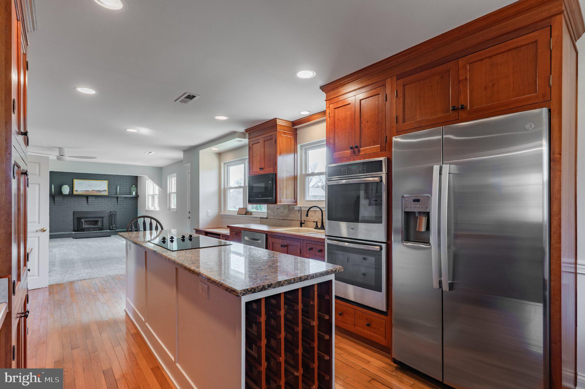 SHADOW RIDGE - Residential