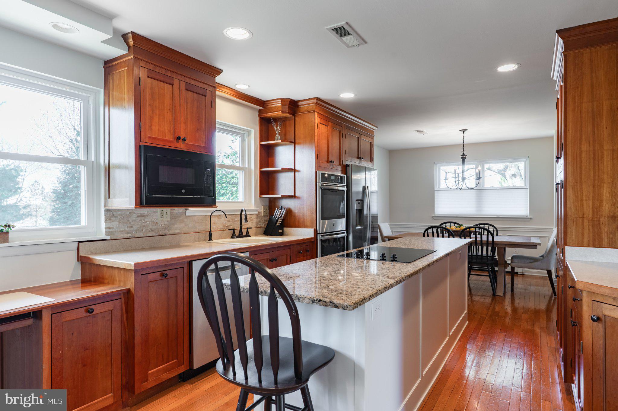 SHADOW RIDGE - Residential