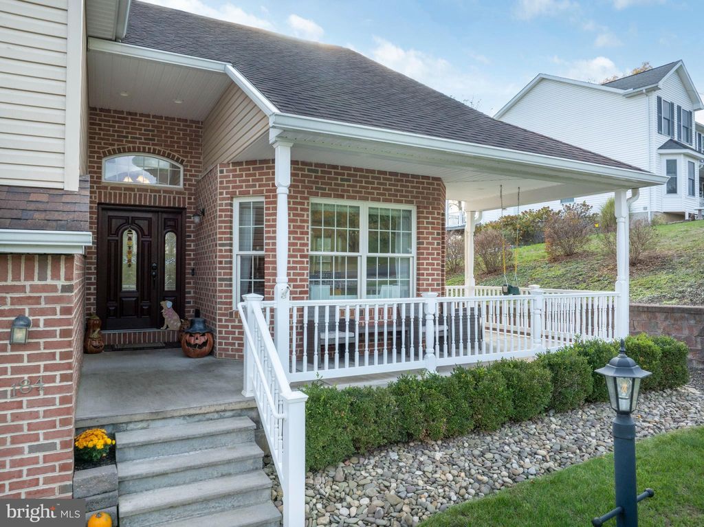 Photo of 184 Wiltshire Drive, BELLEFONTE, PA 16823 (MLS # PACE2516640)