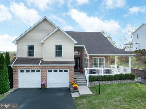 184 WILTSHIRE DRIVE BELLEFONTE PA 16823