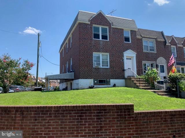 HOLME CIRCLE - Residential Lease