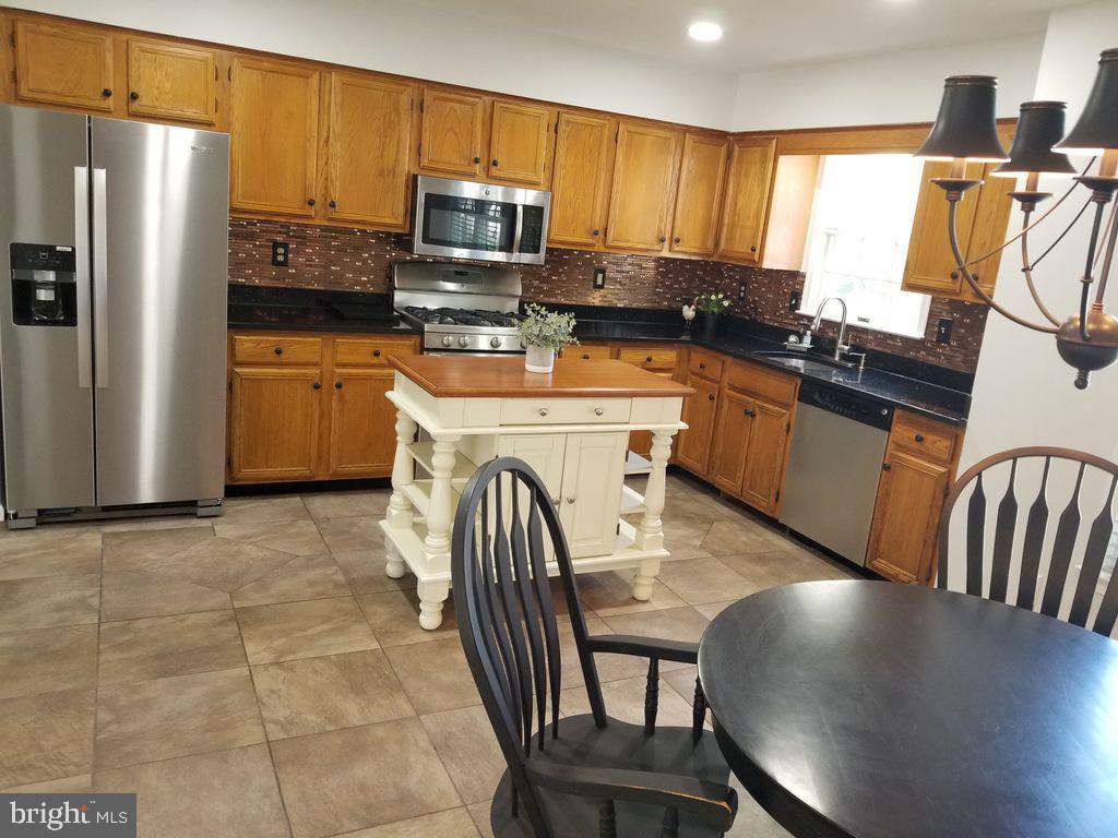 GRAY INN COURT - Residential