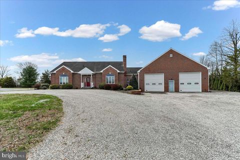 Homes For Sale - 26 Sapphire Lane<br/> MOHNTON, PA 19540