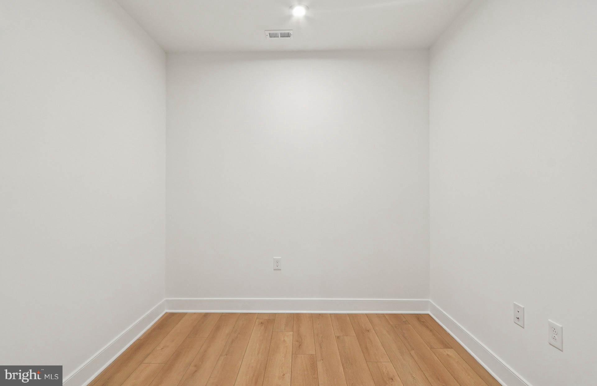 THE FLATS AT NORTHSIDE - Residential