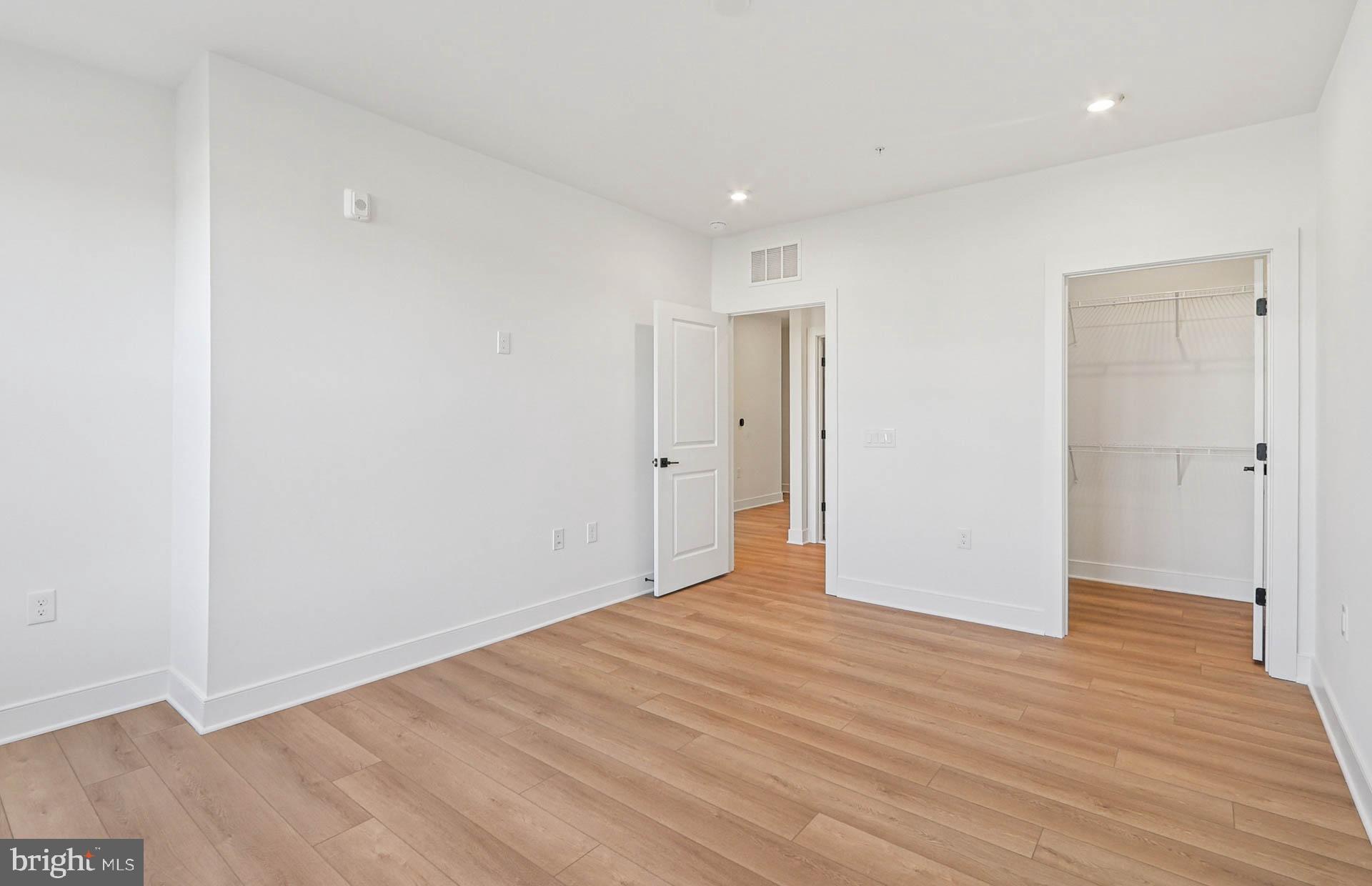 THE FLATS AT NORTHSIDE - Residential