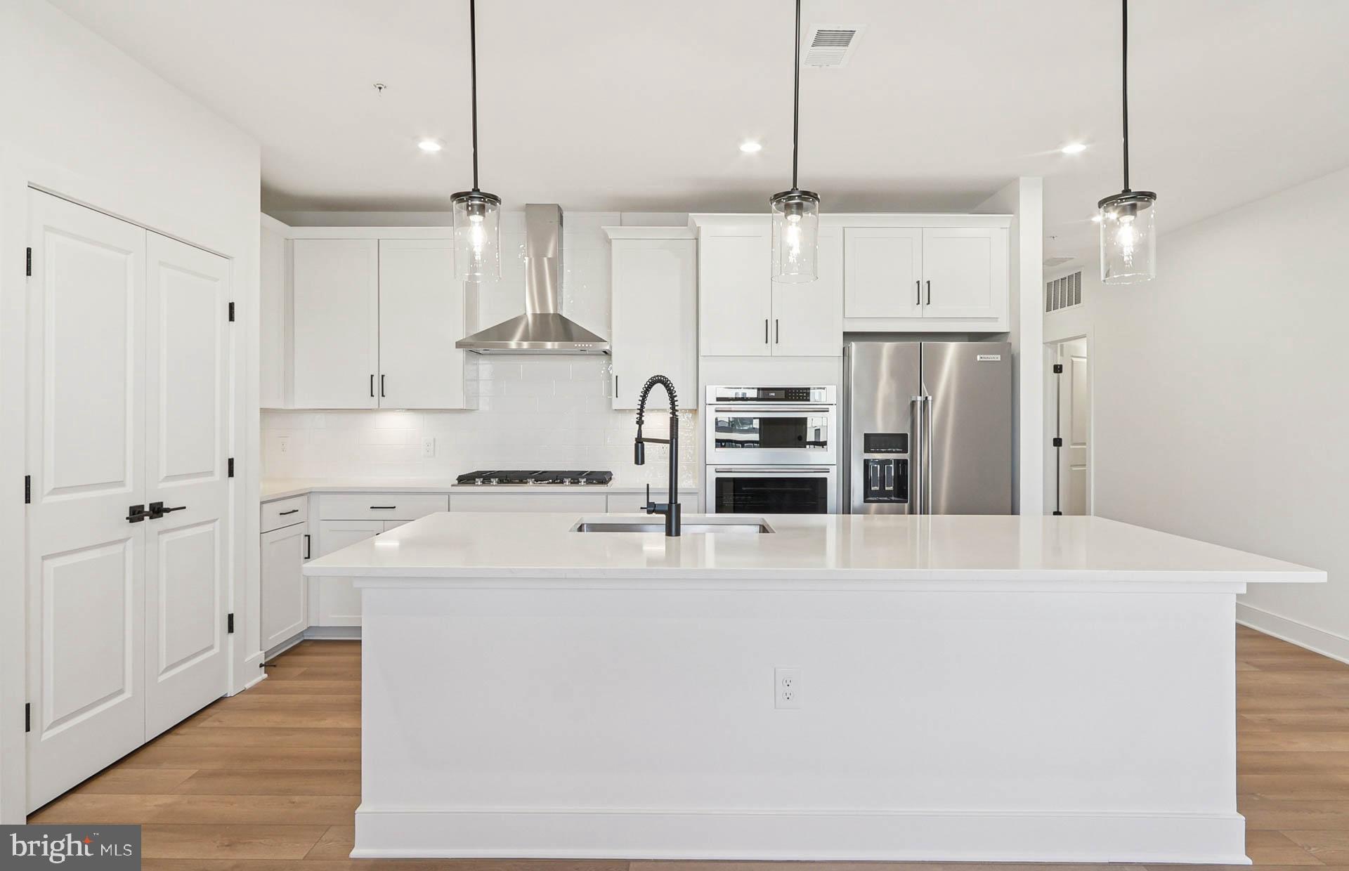 THE FLATS AT NORTHSIDE - Residential