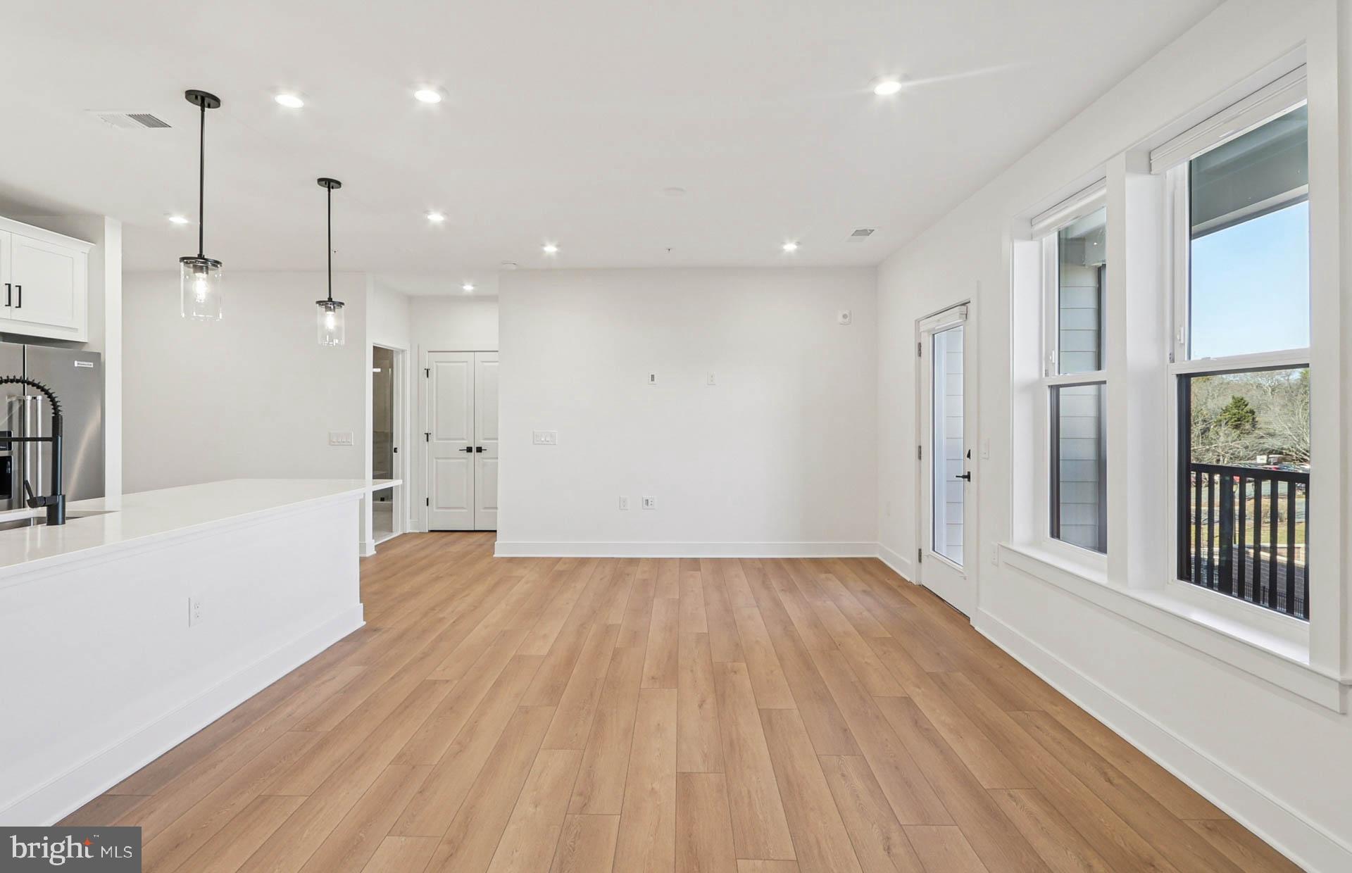 THE FLATS AT NORTHSIDE - Residential