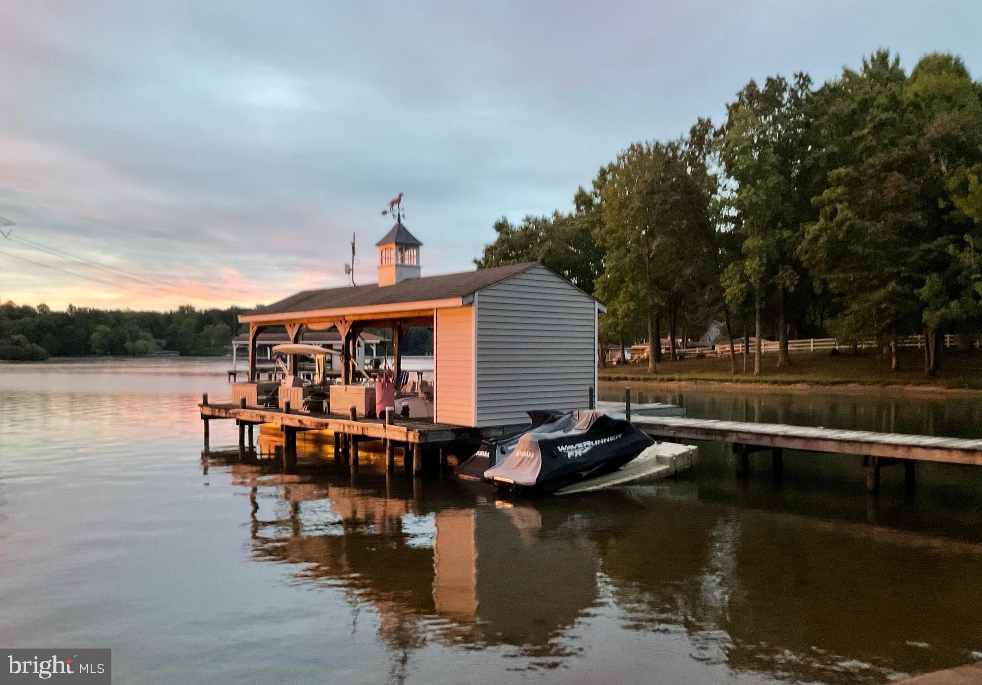 OVERTON FORK - Residential