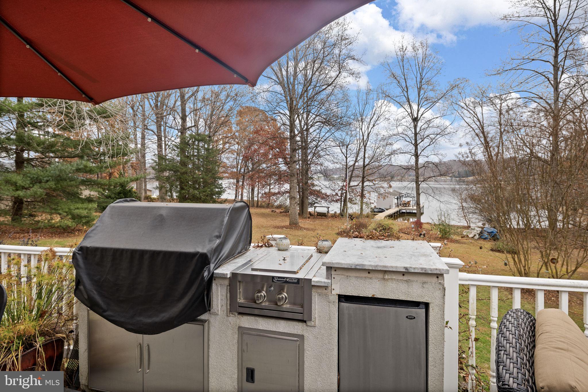 OVERTON FORK - Residential