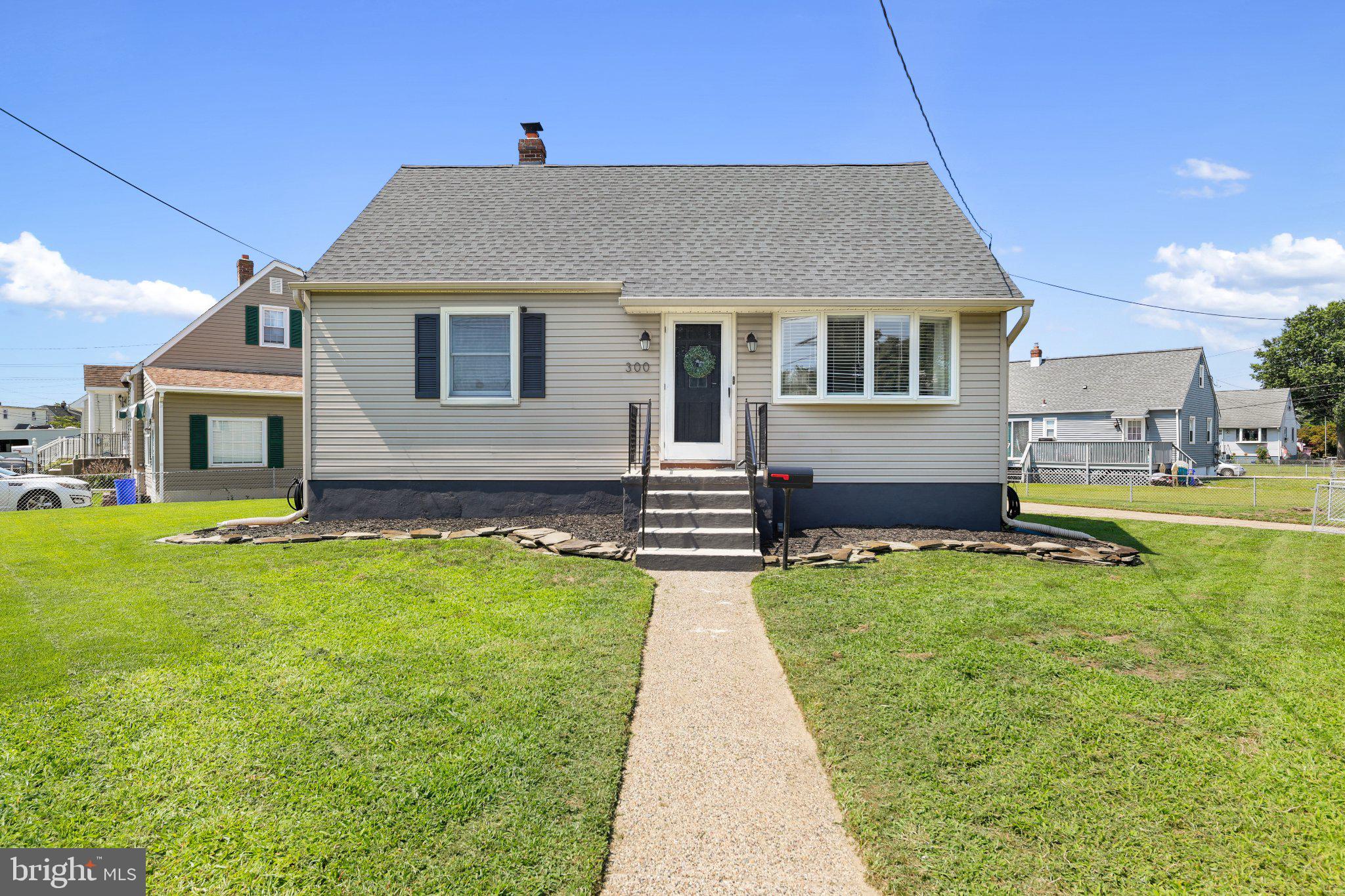 300 MERCER AVENUE