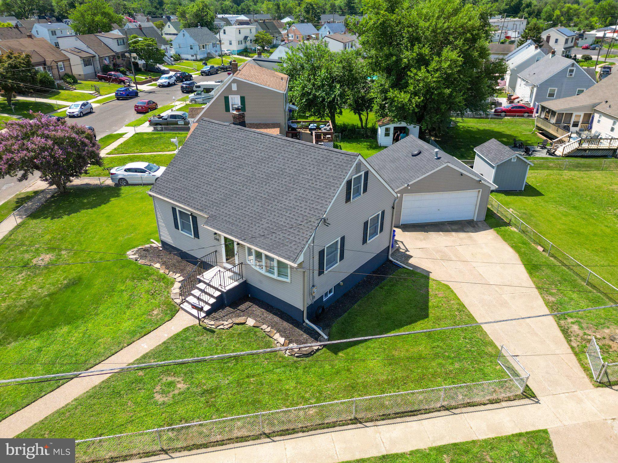 300 MERCER AVENUE