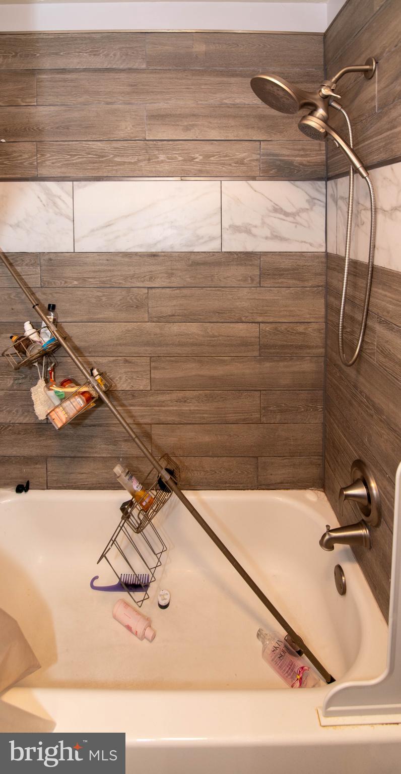 QUAIL RUN SOUTH - Residential