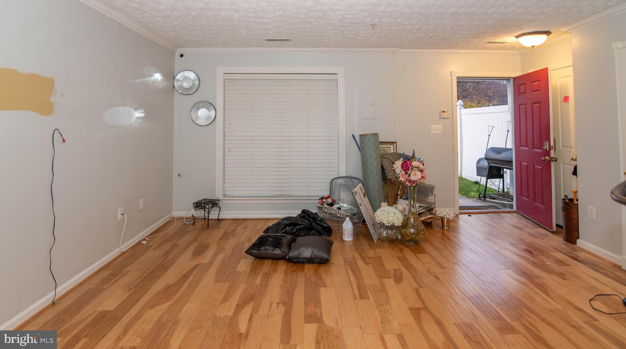 QUAIL RUN SOUTH - Residential