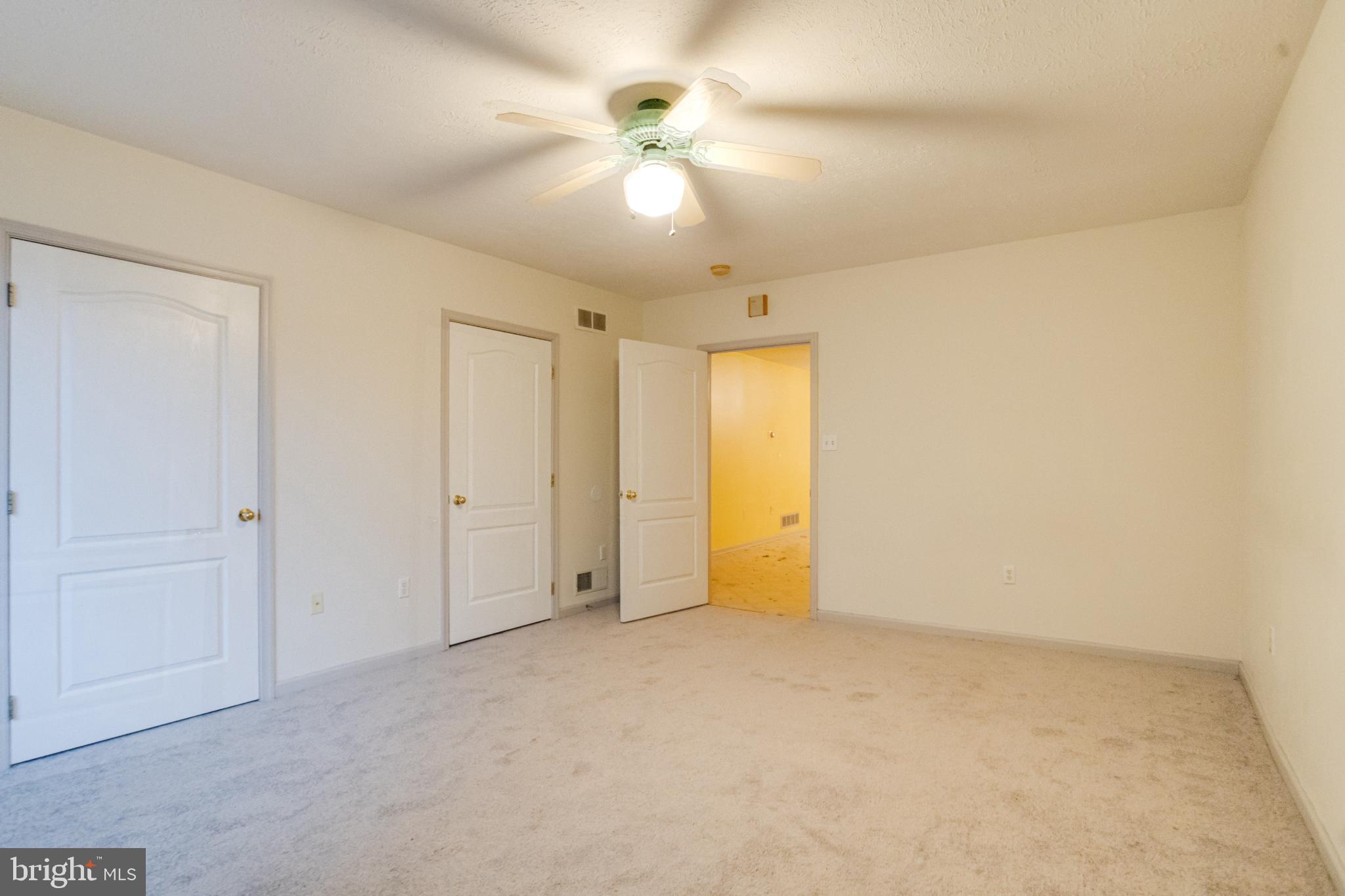 WASHINGTON WOODS - Residential