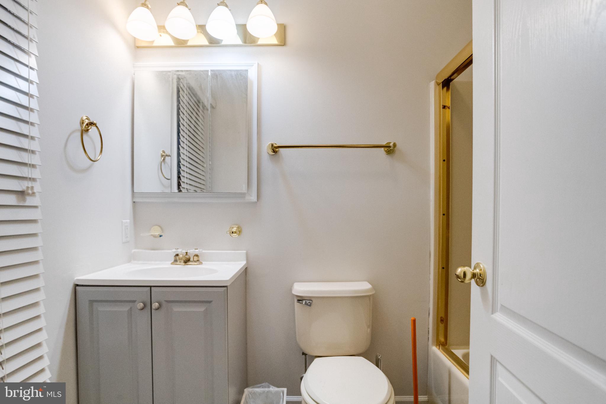 WASHINGTON WOODS - Residential