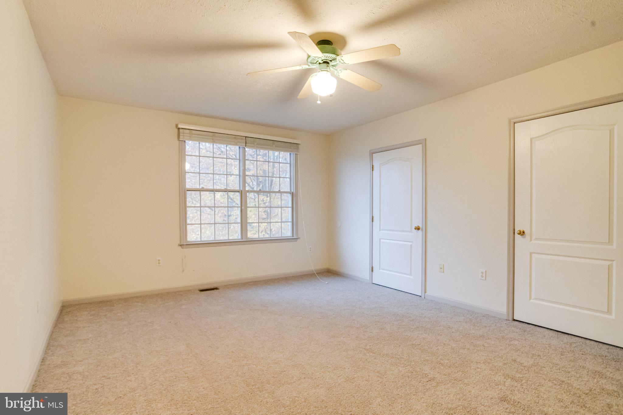 WASHINGTON WOODS - Residential