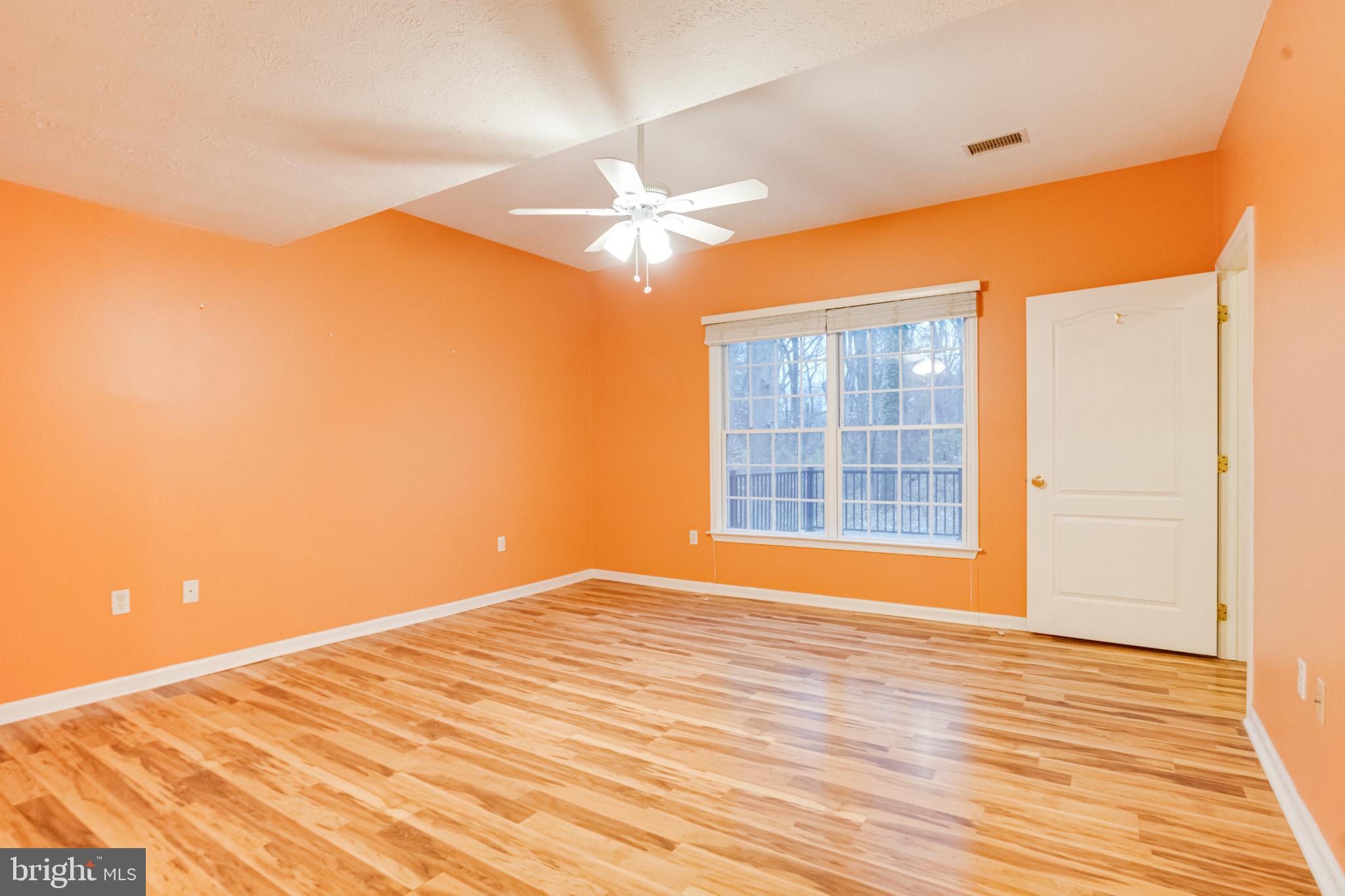 WASHINGTON WOODS - Residential