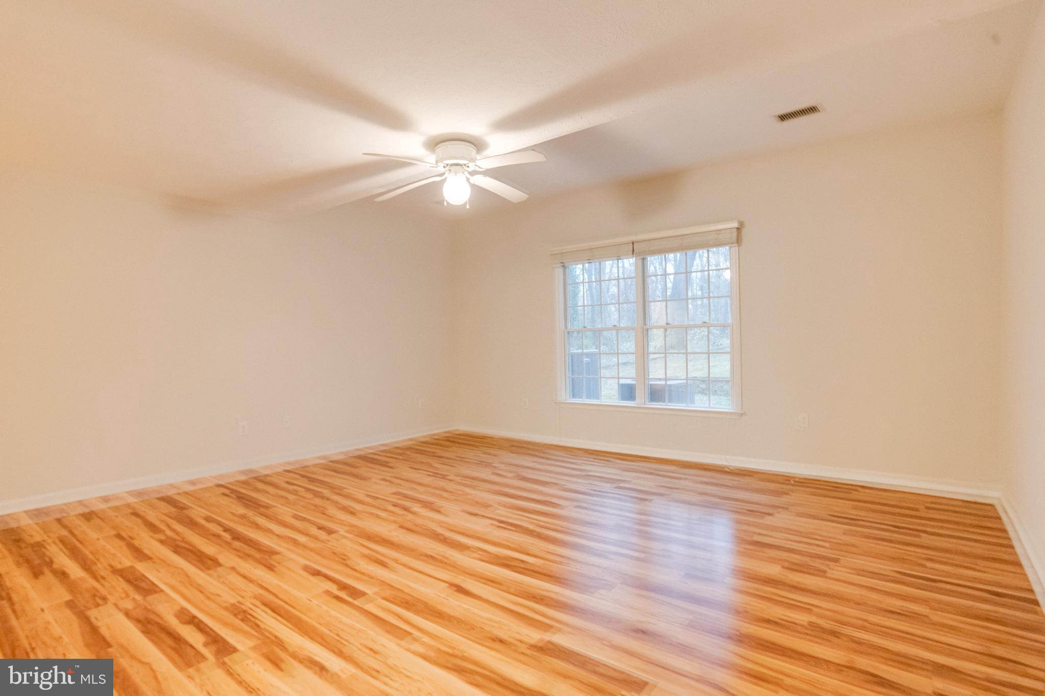 WASHINGTON WOODS - Residential