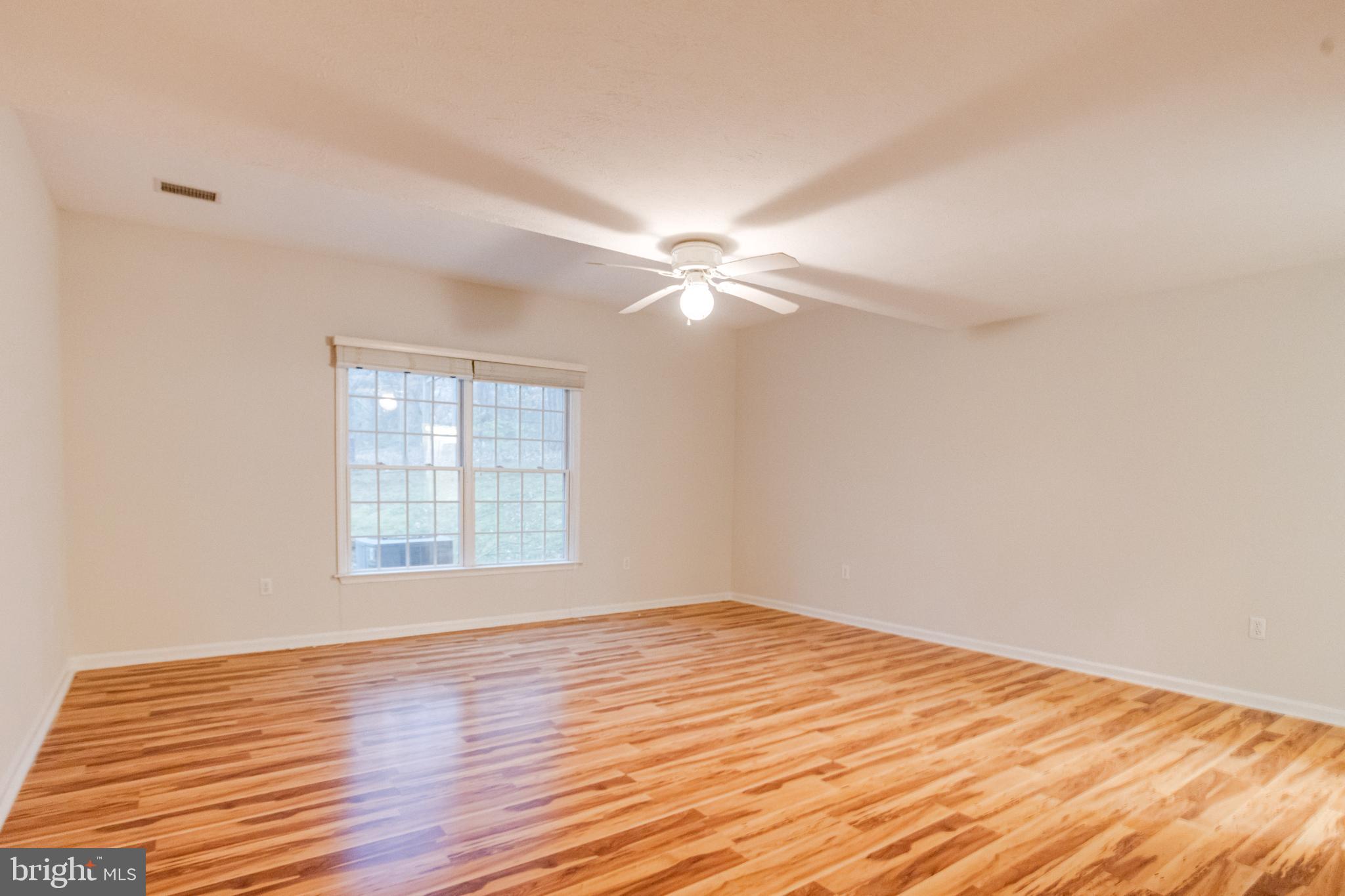 WASHINGTON WOODS - Residential