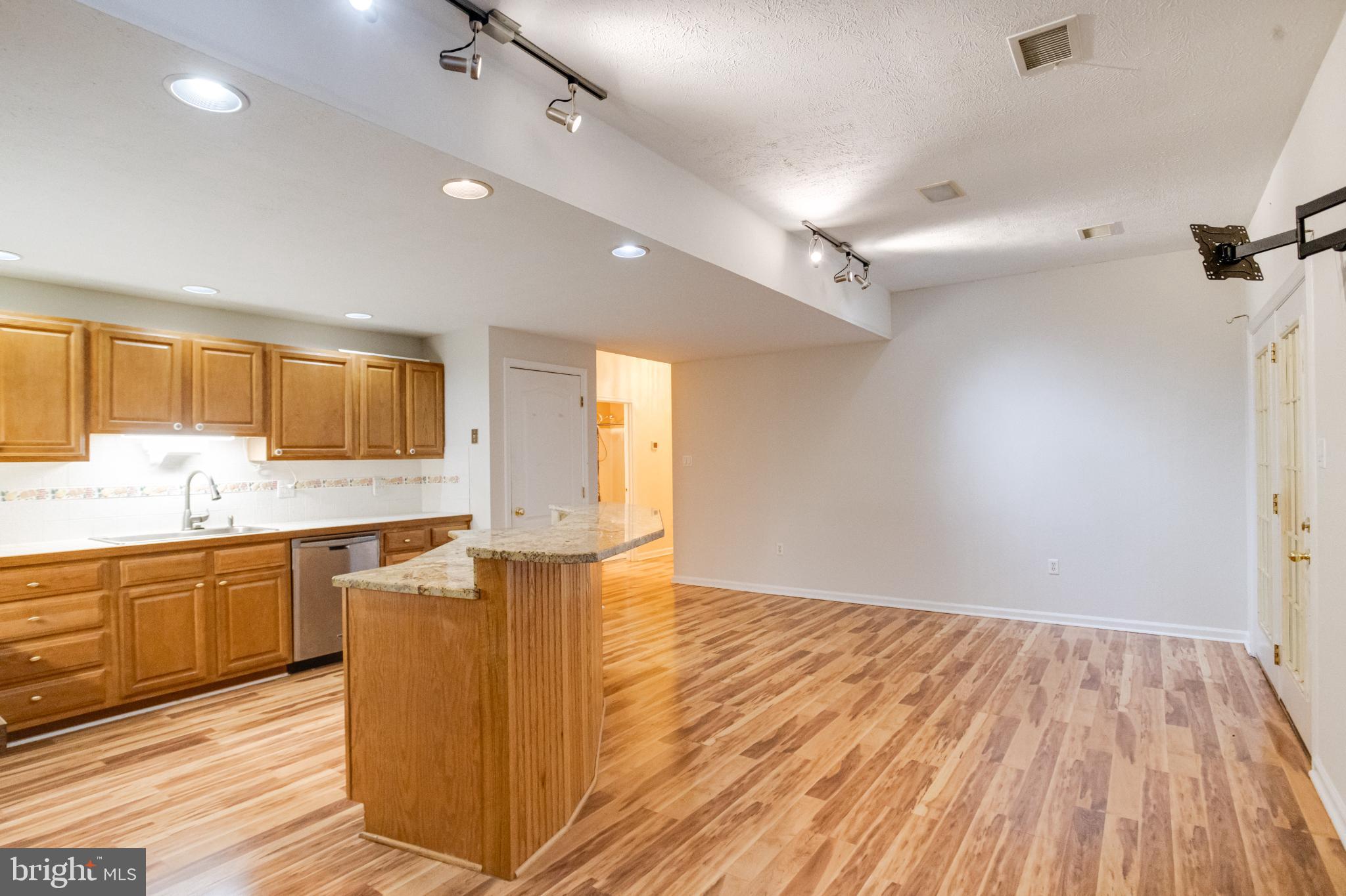 WASHINGTON WOODS - Residential