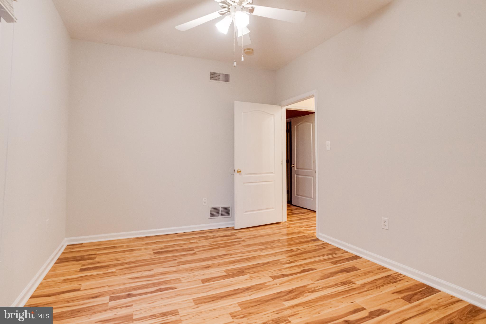 WASHINGTON WOODS - Residential