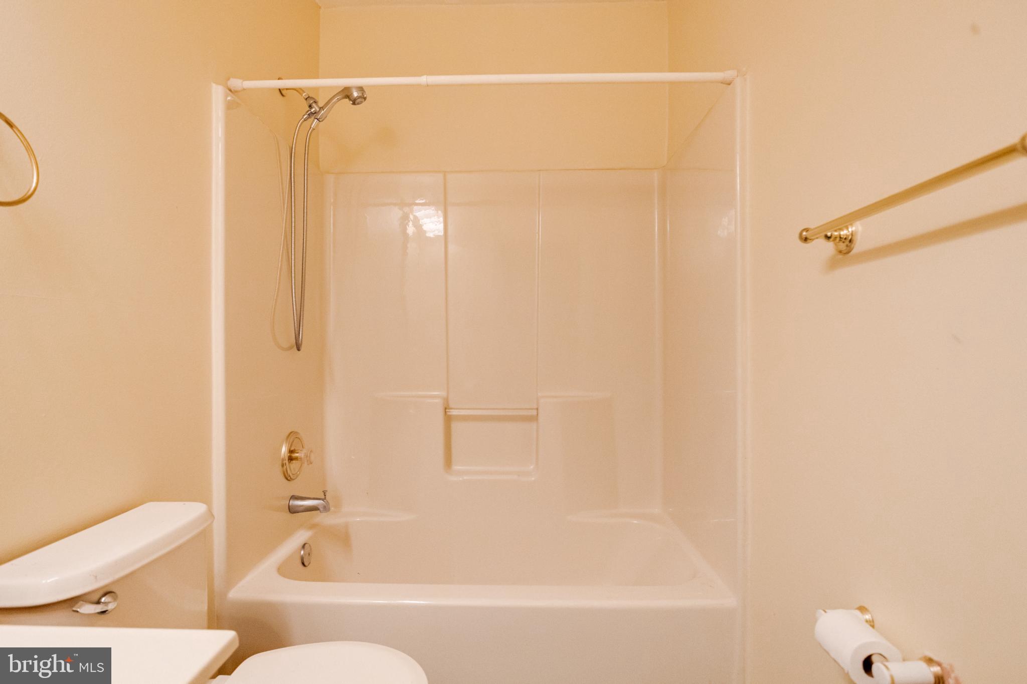 WASHINGTON WOODS - Residential