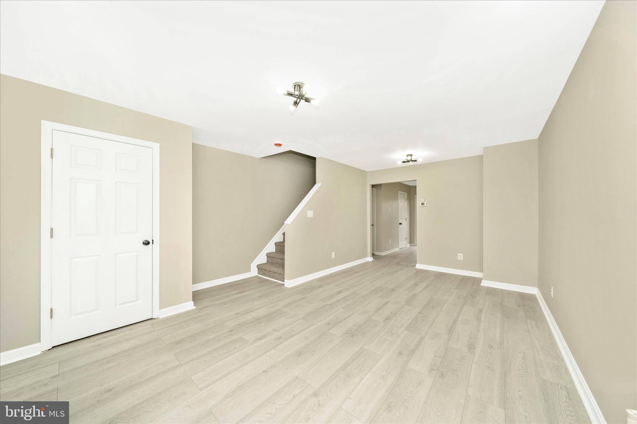 PARKVIEW TRAIL - Residential